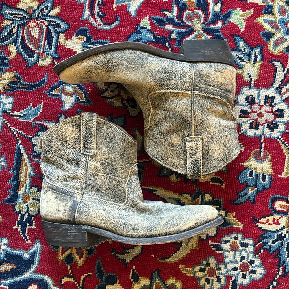 Miz Mooz Carlito distressed leather cowgirl ankle boots | size 8.5 - 9 | gray